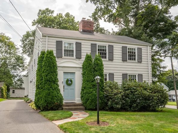 7 Buena Vista Road, West Hartford, CT 06107