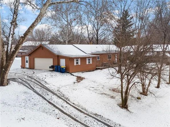 311 N 169th Hwy, Smithville, MO 64089