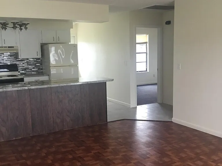 425 12th St SW — Photo 8