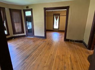 221 W Main St, Sterling, KS 67579