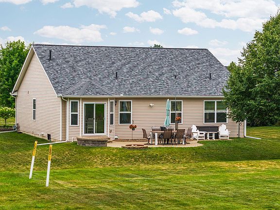 5th image of 28820 Apple Blossom Dr