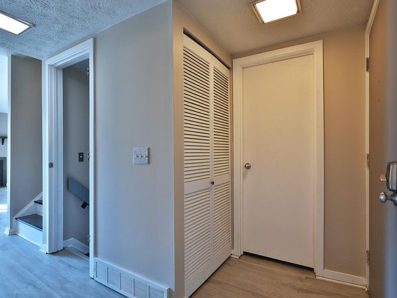 5th image of 4953 Wintersong Ln #10