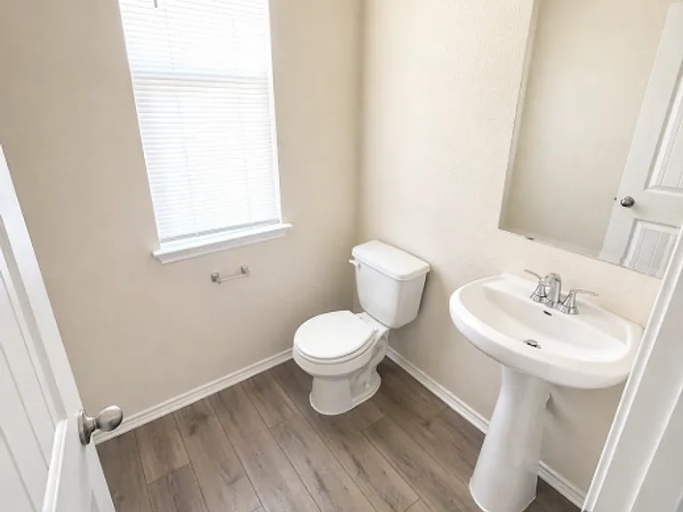 1308 Long Creek Ln — Photo 10