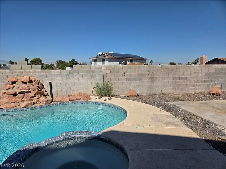 1745 Mount Hood St — Photo 56