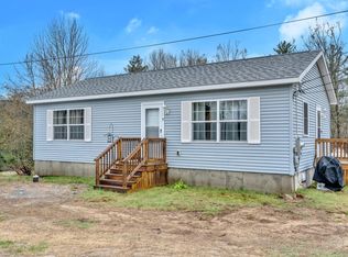 9 Moffett Rd, Limerick, ME 04048