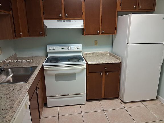 2nd image of 19791 SW 114th Ave APT 135