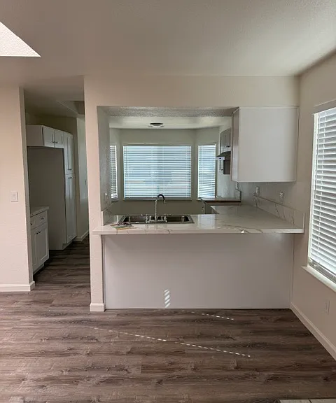 370 W Beechwood Dr — Photo 5