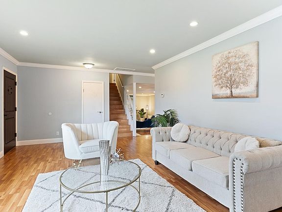 5th image of 3310 Desertwood Ln
