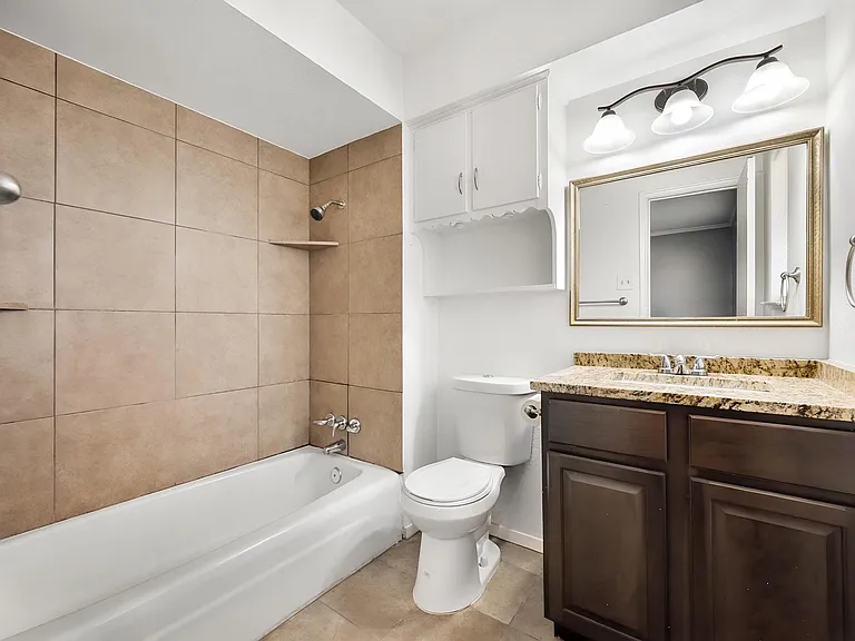 8351 Lullwater Dr — Photo 11
