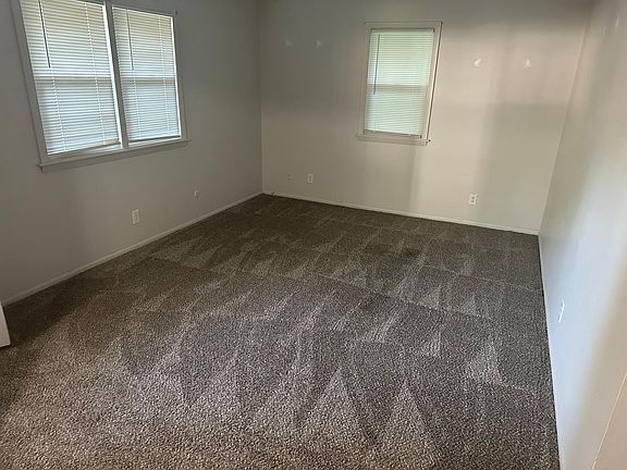3rd image of 1504 W Lake Ave #4