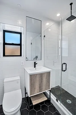 Rented by Bank Neary | media 33