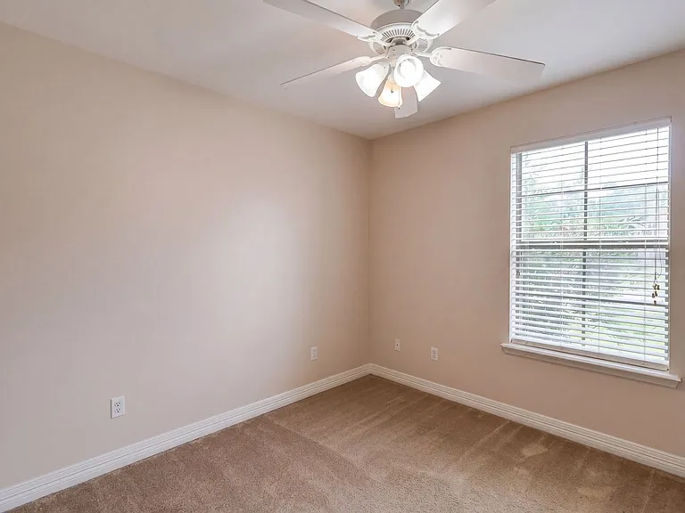 3214 Grand Lake Dr — Photo 13