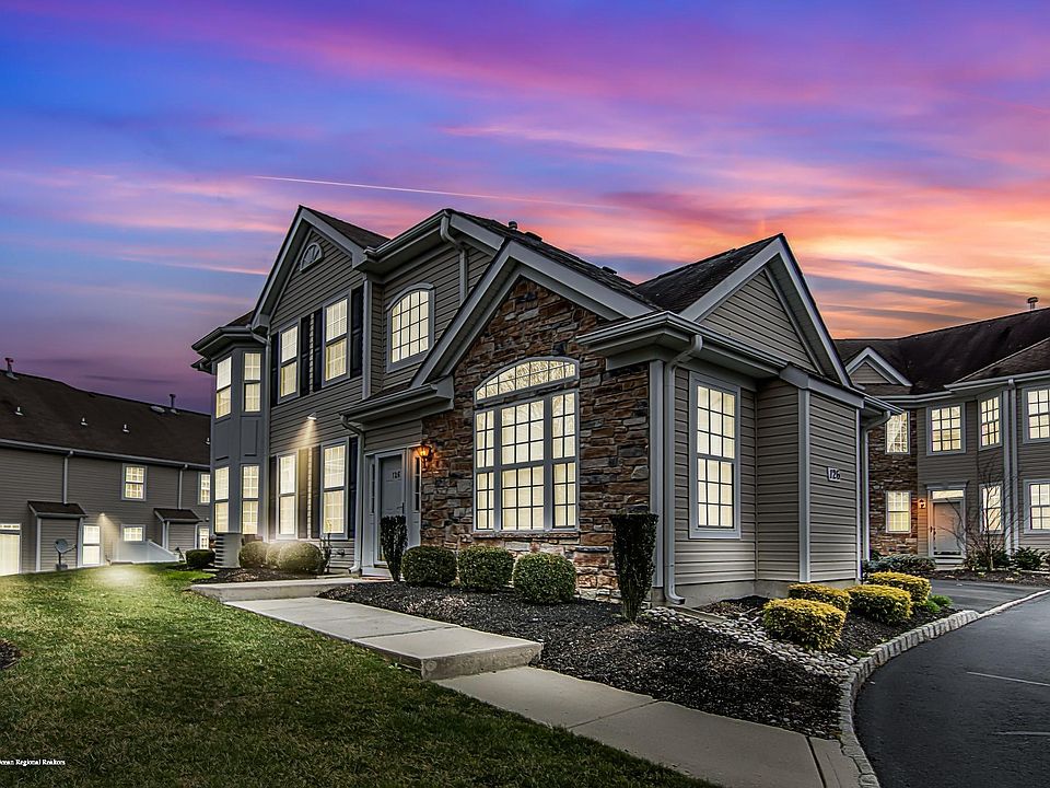 1st image of 126 Shinnecock Dr