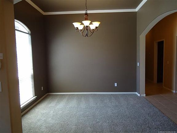 5th image of 10414 S 214 East Ave