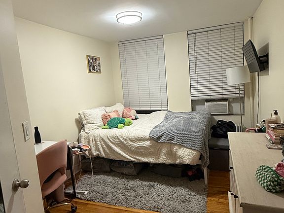 5th image of 517 2nd Ave #1