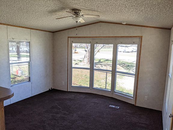 4th image of 255 W Pipe Creek Dr #12