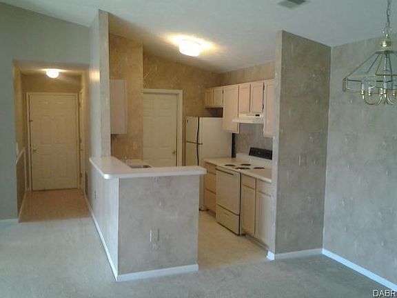 5th image of 6581 Brigham Sq APT 6