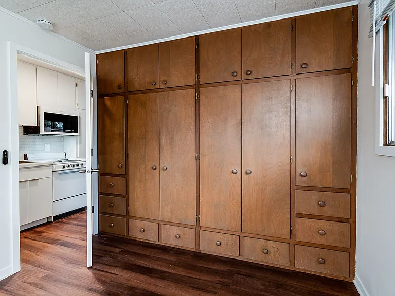401 Chamberlain Ave — Photo 10