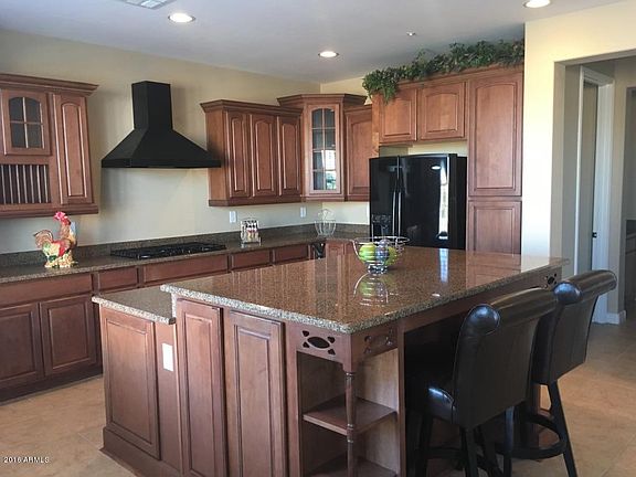3rd image of 30004 W AVALON Drive