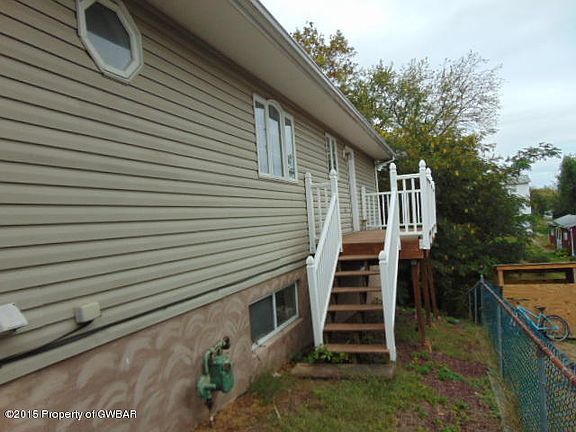 3rd image of 65 Mountain St