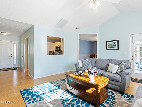 5th image of 105 Talamore Court