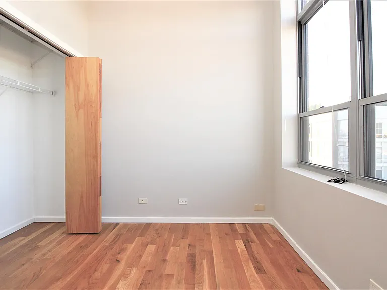 2157 N Damen Ave #404 — Photo 20