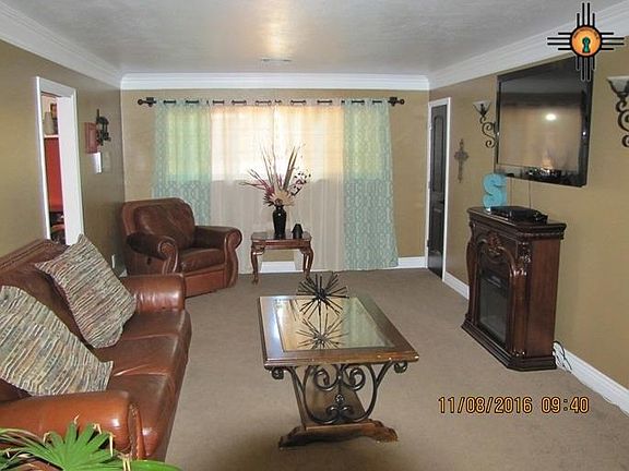 2nd image of 115 W Alto Dr