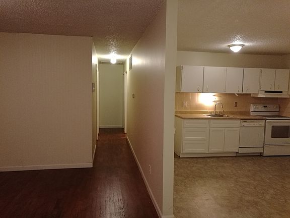 4th image of 2276 Bensonhurst Dr