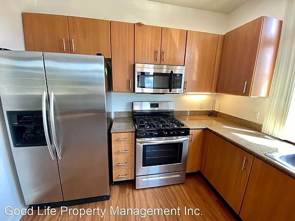 2nd image of 1480 Broadway #1205
