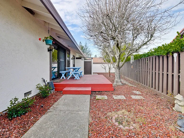 8224 Claret Ct — Photo 58