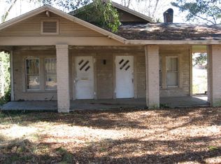 1605 N 5th Ave, Laurel, MS 39440