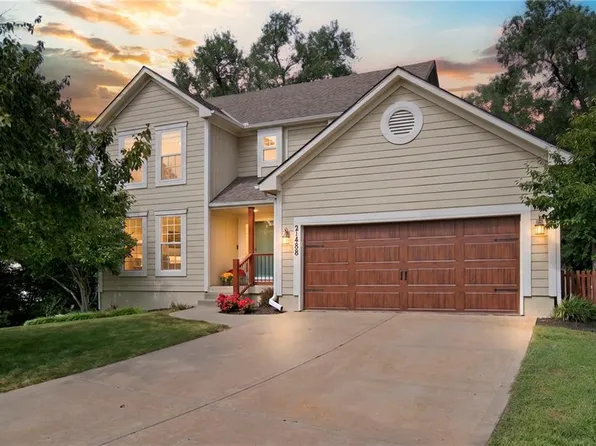 21488 W 121st Ter, Olathe, KS 66061