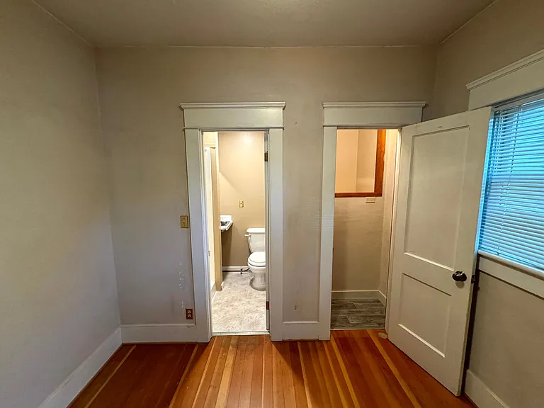 693 W 10th Ave — Photo 53