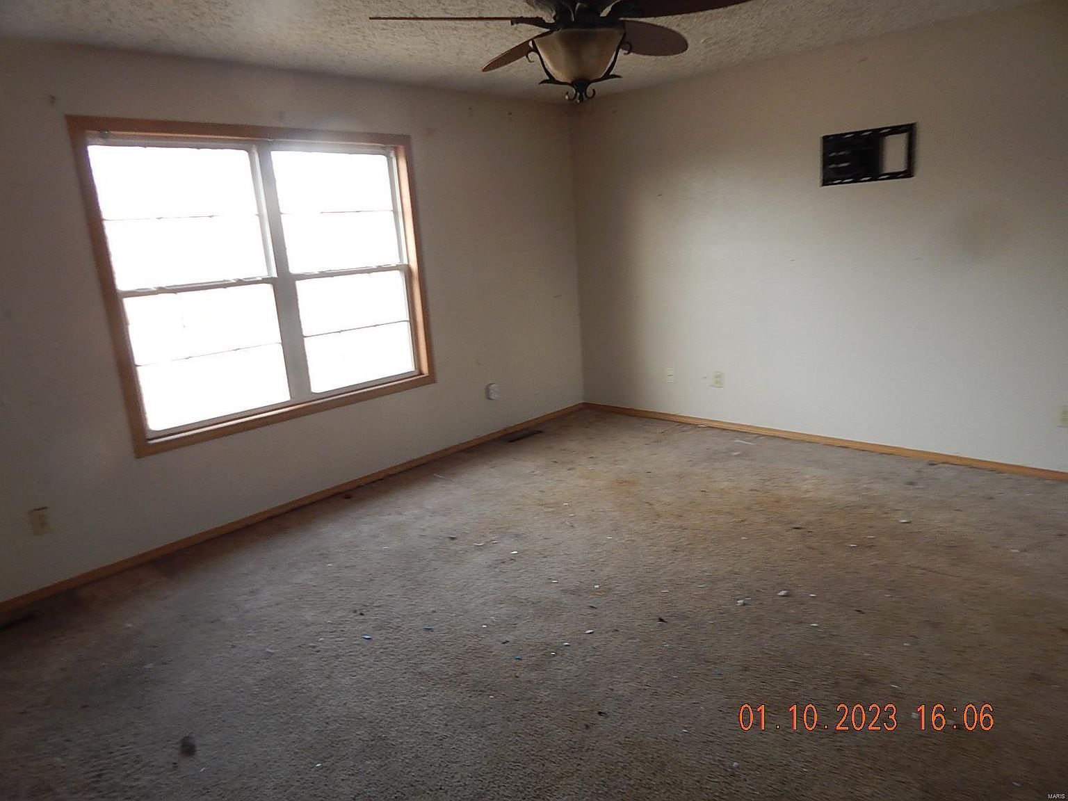 15440 Top Dr, Saint Robert, MO 65584 | Zillow