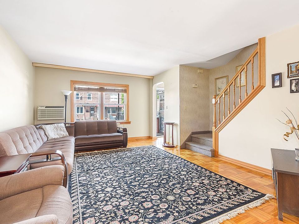1st image of 70-03 165th St