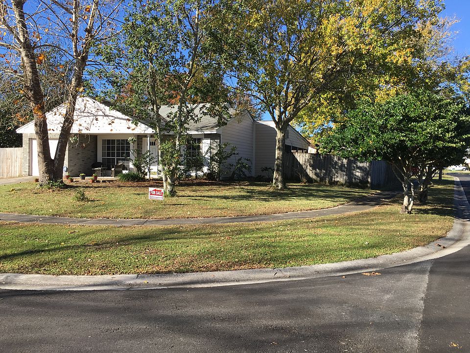 1st image of 13953 Fox Meadow Dr