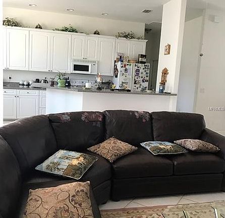 5th image of 207 Venetia Ave