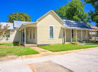 500 Robinson Ave, Kerrville, TX 78028