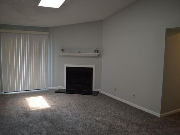 2nd image of 3874 Mack Rd APT 159