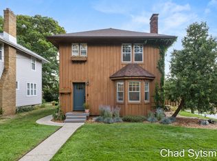 1350 Calvin Ave SE, Grand Rapids, MI