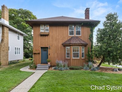 1350 Calvin Ave SE, Grand Rapids, MI, 49506