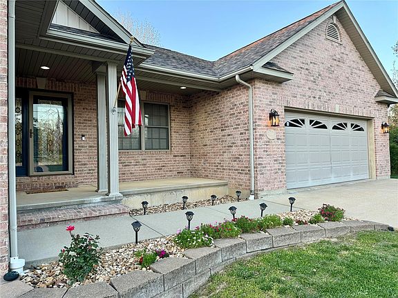 4th image of 1704 Palmer Ct