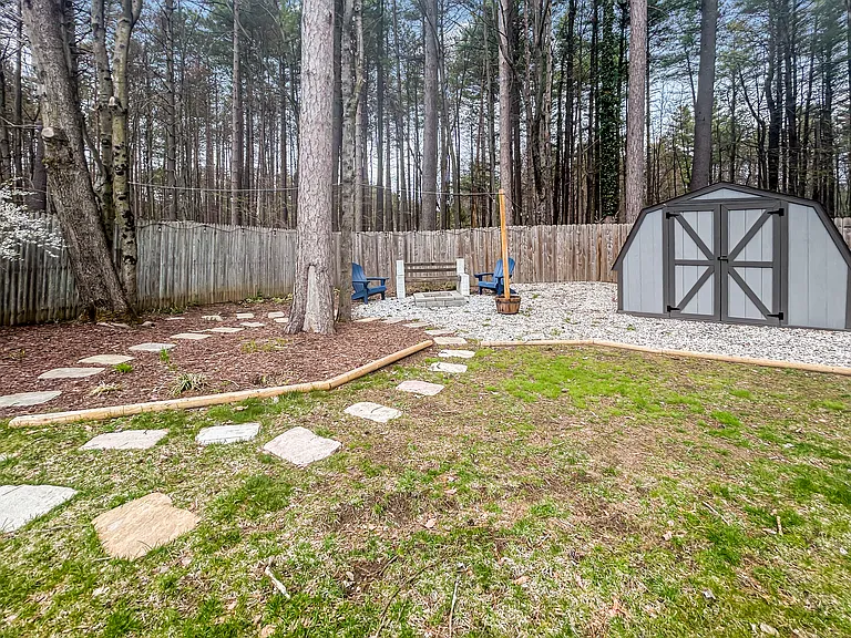 72 Pepperbush Pl — Photo 25