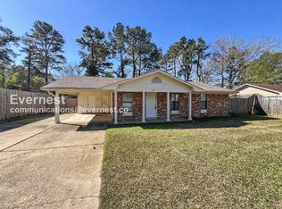 10731 Chateau Dr, Olive Branch, MS 38654