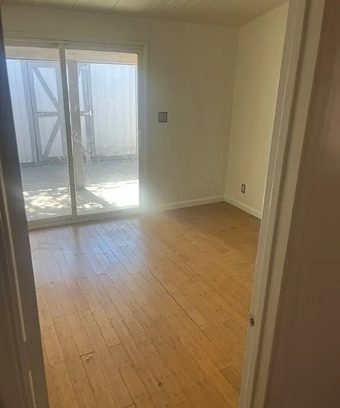 2706 Pasadena St — Photo 9