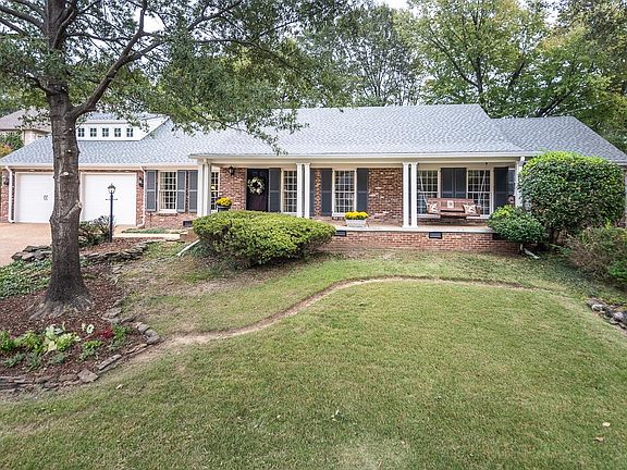 3rd image of 268 Woodmont Dr