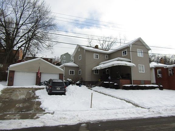 3rd image of 3744 Watson St