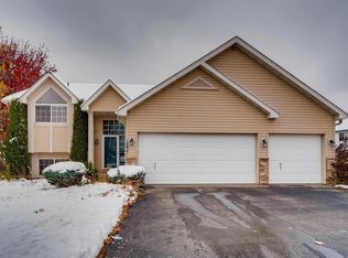 14641 Blueberry Ct, Rosemount, MN 55068