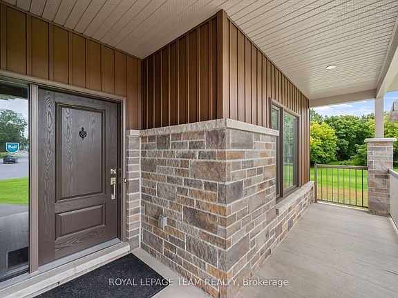 3rd image of 481 Lancaster Ln