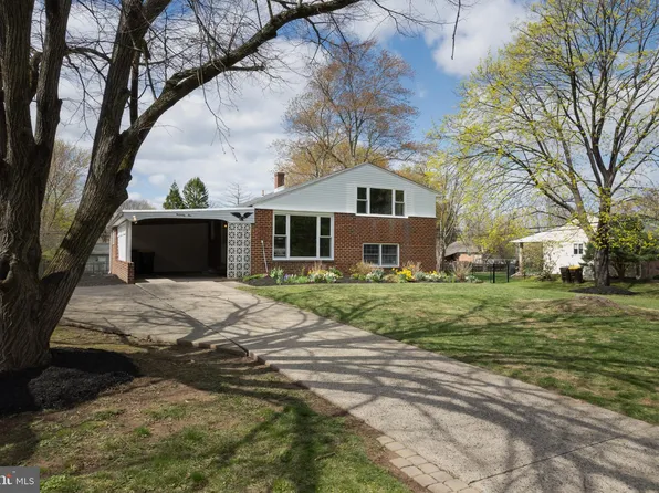 71 Elbow Ln, Lansdale, PA 19446
